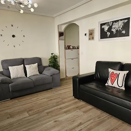 Comoda Y Acogedora Habitacion En Homestay Valencia